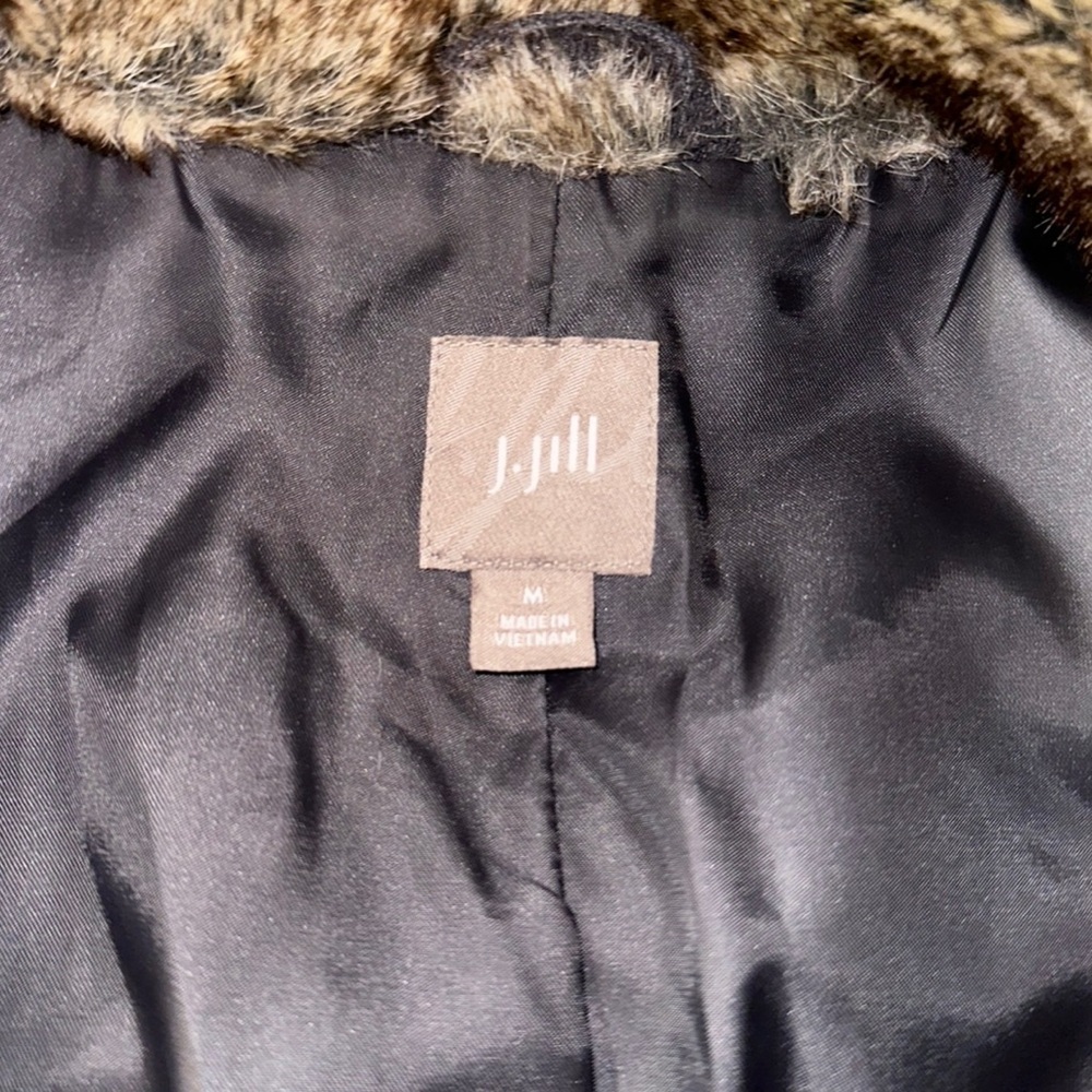 J. Jill Women’s Faux Fur Gray Button-Up Vest ~ Size M - Picture 3 of 6